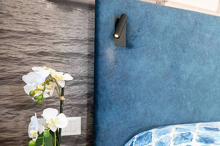 Appartamento intero, Regarda - Baur Suite 1, design nel centro di Bardolino in Spiaggia Punta Cornicello (Bardolino), Bardolino