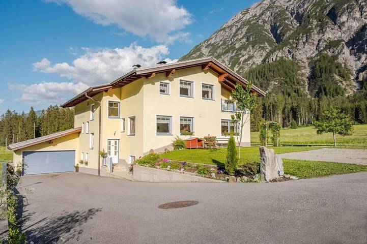 Holiday apartment for 4 people, with garden and view, with pets - 1