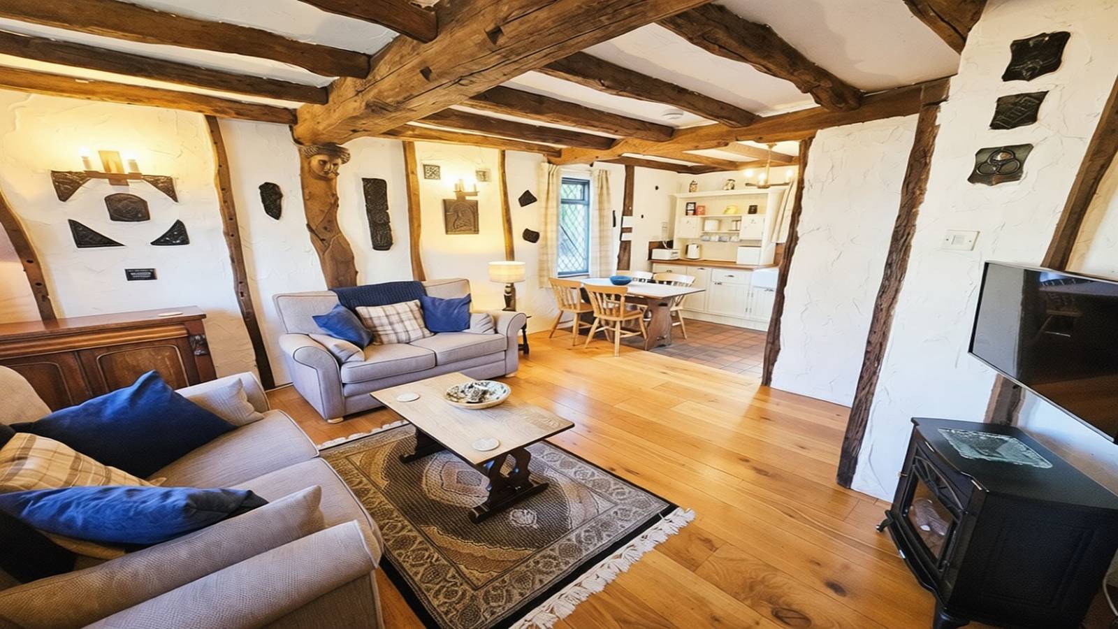 Honeycott | Sleeps 4 | Croyde Beach in Croyde, Devon