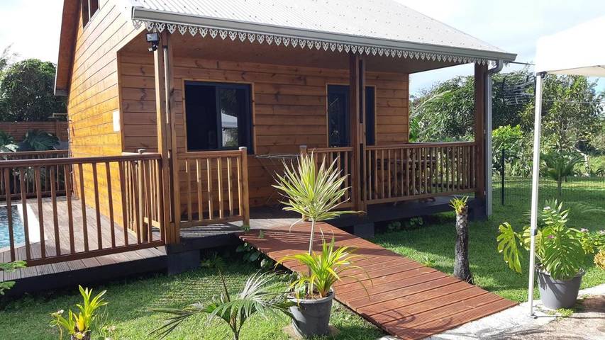 Gîte pour 4 personnes, avec piscine ainsi que jardin et vue dans Piton de la Fournaise - 3