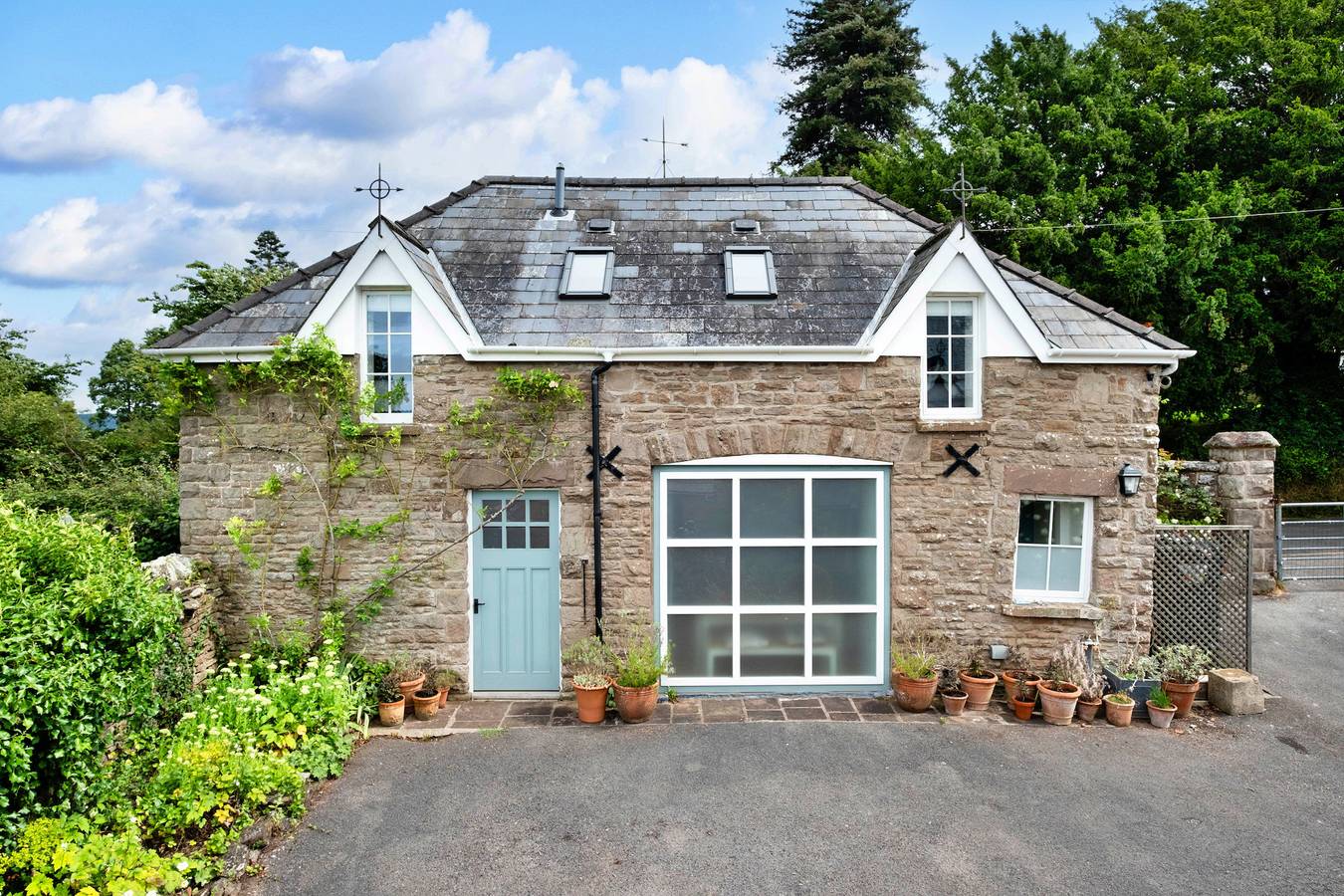 Coach House Wellbeing Retreat in Monmouthshire