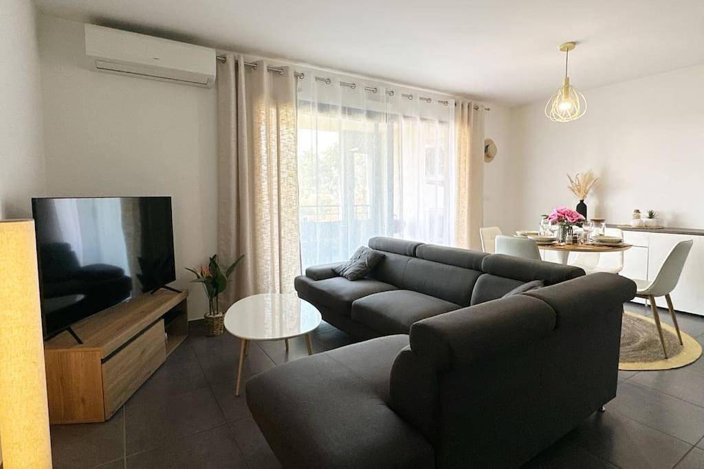 Appartement entier, Two-Bedroom Apartment in Lucciana, Région de Bastia