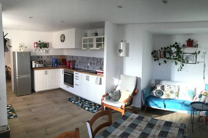 Appartement de vacances pour 4 personnes, avec jardin et piscine