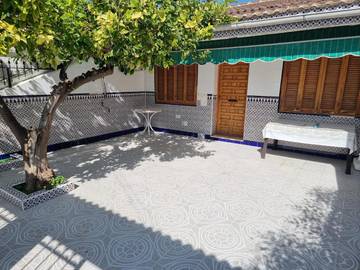 Gîte pour 4 personnes, avec terrasse dans Santiago de la Ribera