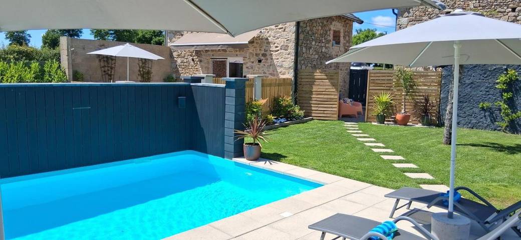 Maison de vacances pour 4 personnes, avec Terrasse et Jardin ainsi que Piscine et Vue