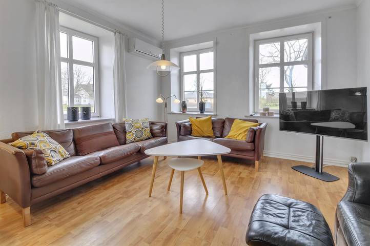 Ferienhaus mit Meerblick für 8 Personen, mit Whirlpool und Terrasse sowie Sauna, mit Haustier an der Westküste Dänemarks - 2