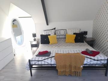 Gîte pour 4 personnes, avec jardin à Hénanbihen