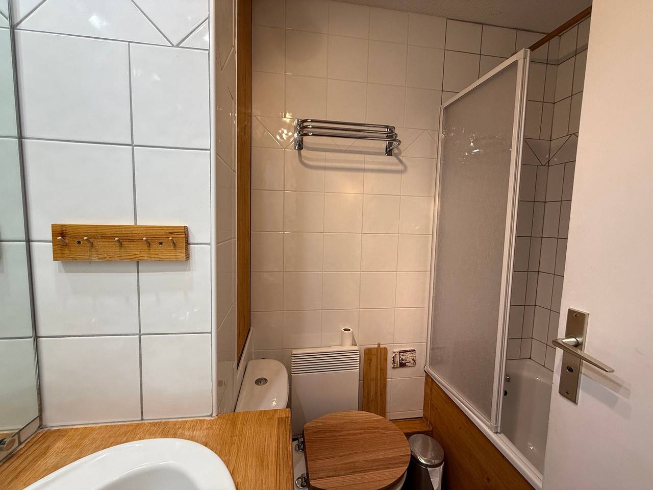 Entire studio, Komfortables Studio mit Balkon, Parkplatz, Haustiere erlaubt in Les Saisies, Albertville region