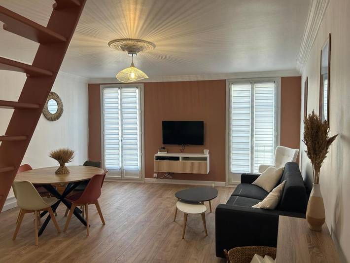 Gîte pour 4 personnes, avec vue, animaux acceptés dans Office De Tourisme De Toulon