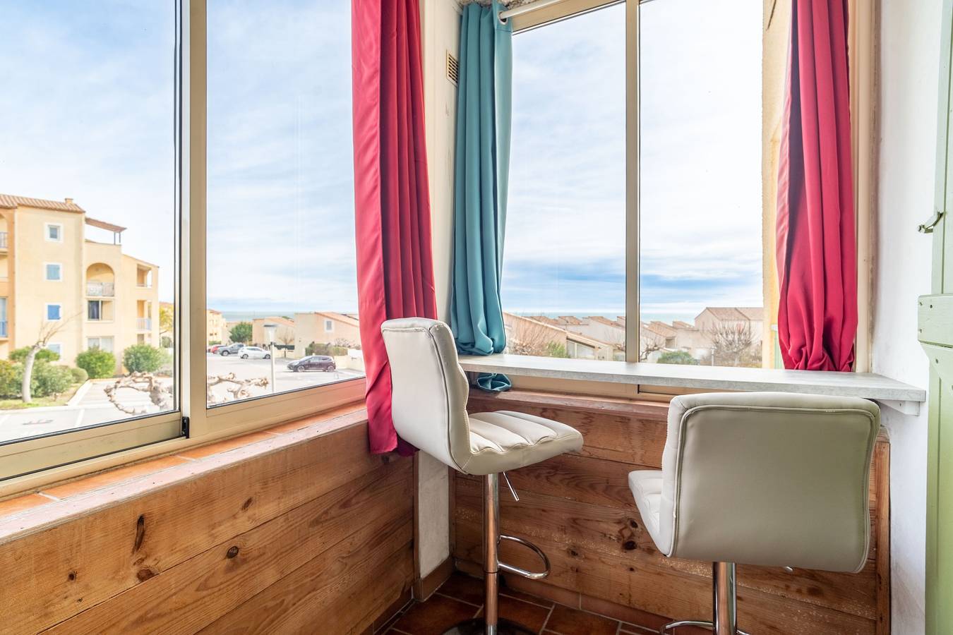 Apartamento entero, Apartamento 'Vue Mer' con vistas al mar y terraza privada in Saint Pierre la Mer, Fleury