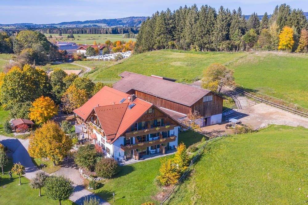 Ganze Wohnung, Ferienhof Allgäu Max - Ferienwohnung Pilgerschrofen in Füssen, Bayerisch Schwaben