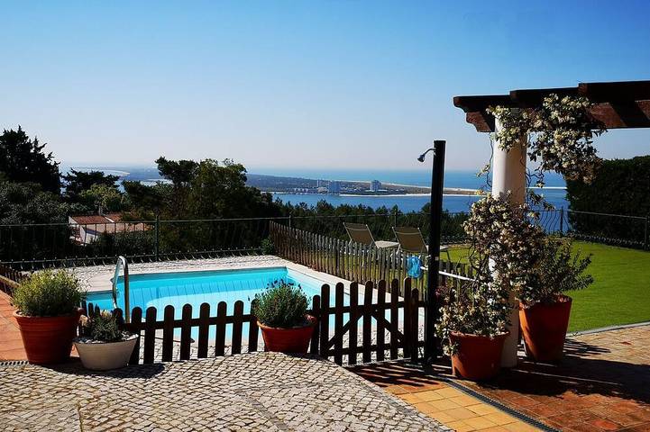 Gîte pour 6 personnes, avec Terrasse et Jardin à Setúbal
