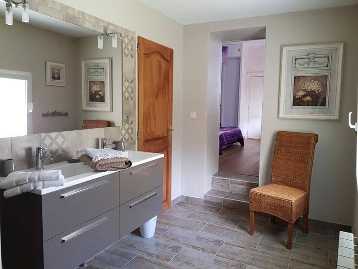 Location de vacances pour 2 personnes, avec terrasse ainsi que jardin et piscine, animaux acceptés à Saint-Sever - 3