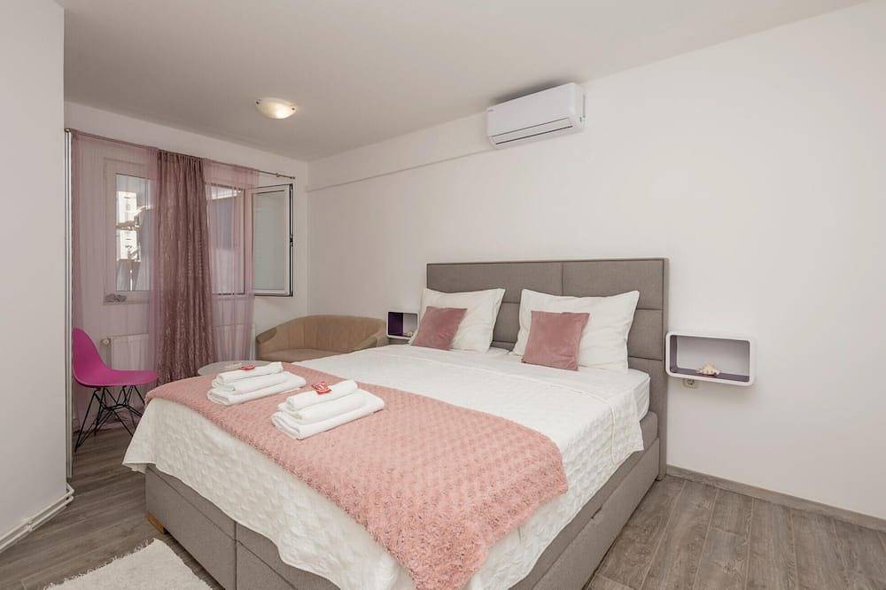 Hel lejlighed, 3 bedroom awesome apartment in Makarska in Republika Srpska