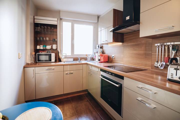 Apartamento entero, GuestReady - piso artístico cerca Buttes Chaumont in París, Isla de Francia