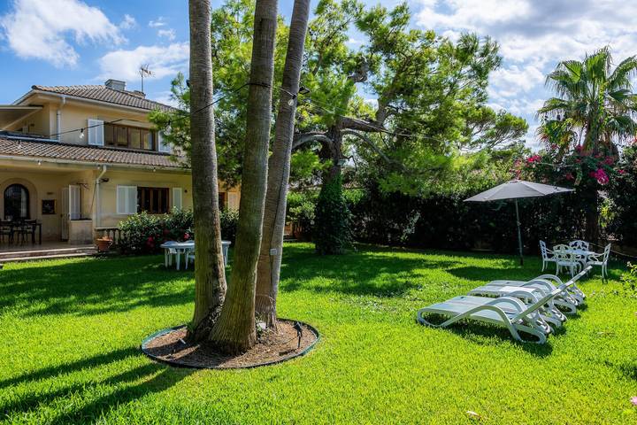 Villa "Tita" avec vue sur la mer, jardin privé et Wi-Fi in Marina Manresa, Alcúdia