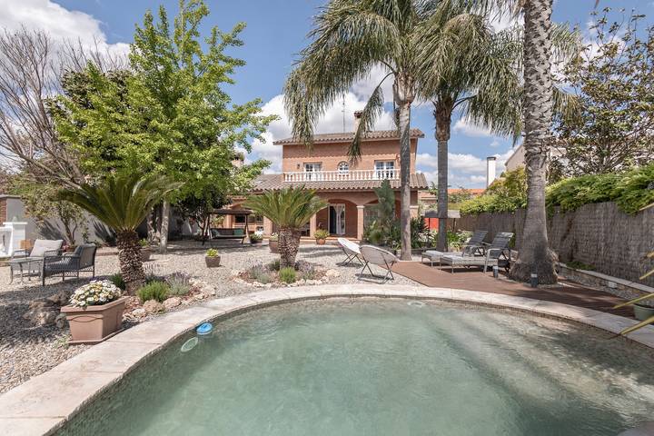 Casa de vacaciones para 7 personas, con jardín en Alt Penedès