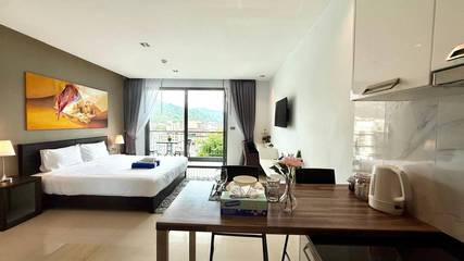 Gîte pour 2 personnes, avec jardin ainsi que vue sur l’océan et balcon à Patong Beach