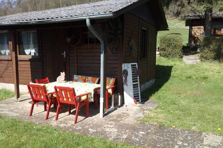 Ferienwohnung für 4 Personen, mit Balkon und Garten sowie Sauna