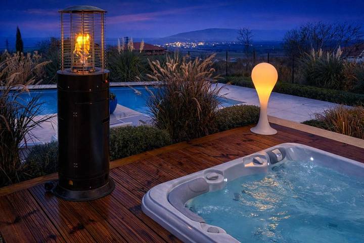 Villa pour 10 personnes, avec jardin ainsi que jacuzzi et piscine en Bulgarie - 3