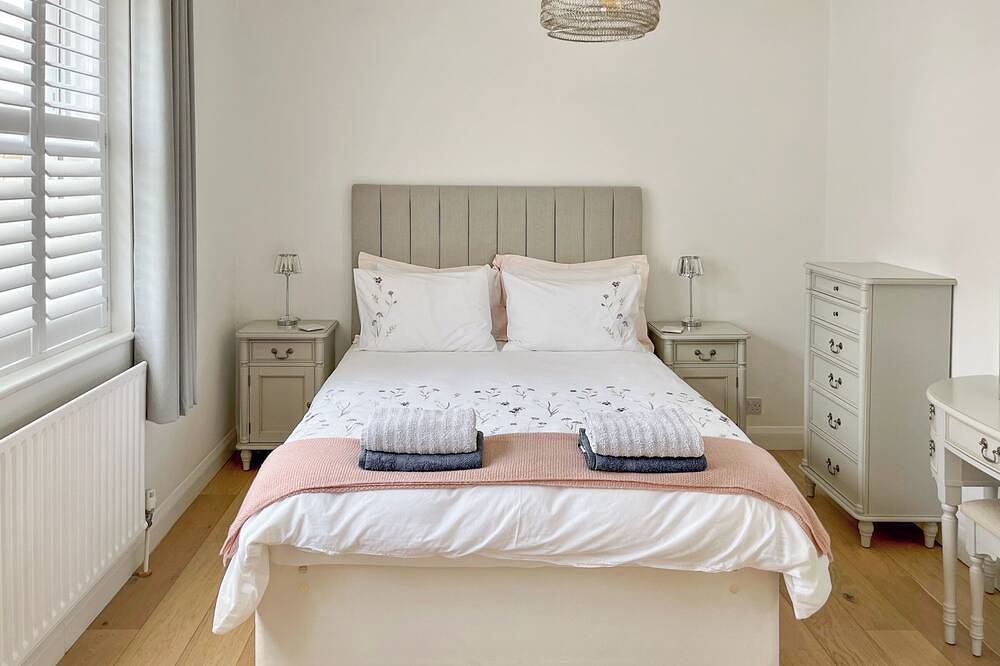 2 bedroom accommodation in Whitstable in Whitstable, Kent