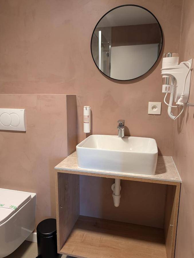 Ferienwohnung für 10 Personen, mit Balkon und Terrasse sowie Garten und Sauna in Bratislava - 4