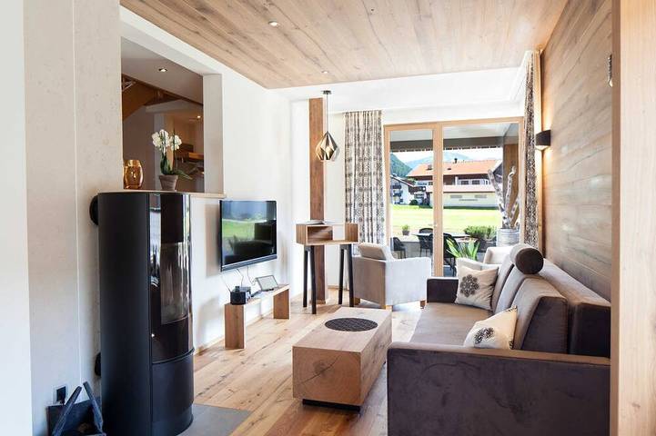 Chalet für 6 Personen, mit Sauna und Balkon sowie Garten und Whirlpool in Tannheimer Tal - 3