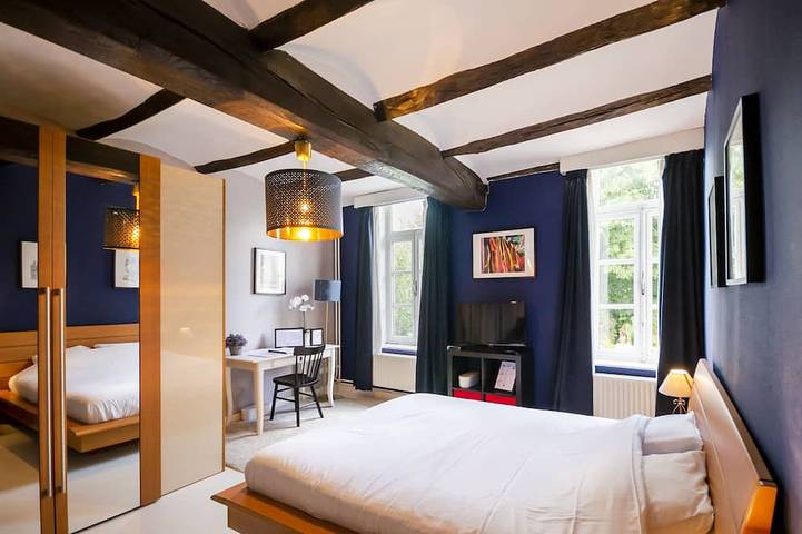 Pension voor 4 personen, met tuin in Mons (Hennegau)