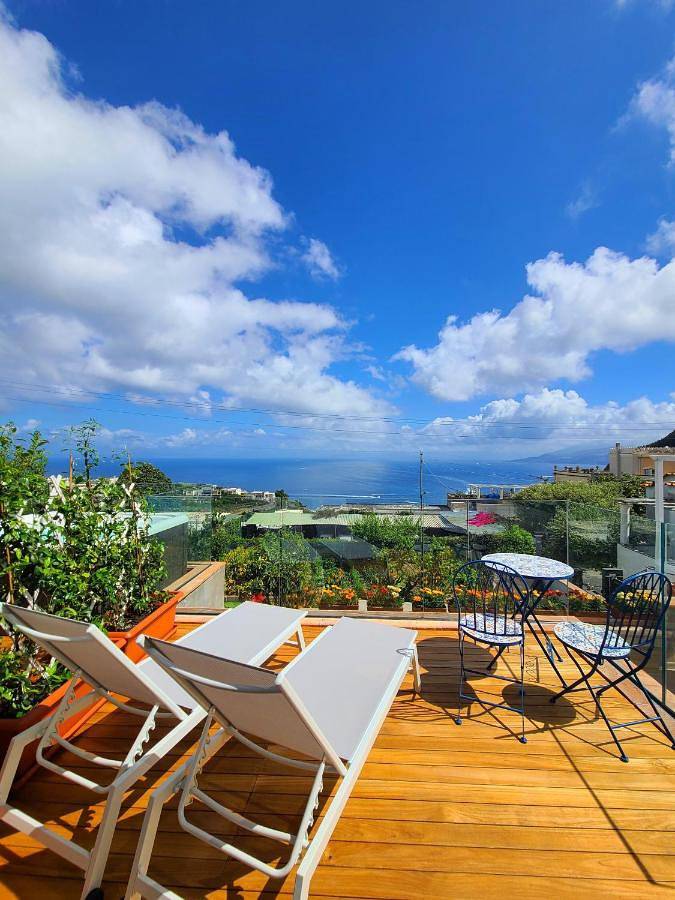 BnB für 2 Personen, mit Terrasse und Ausblick in Capri