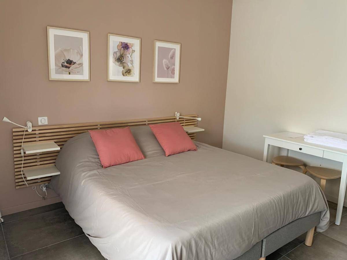 Appartement entier, Double Room in Pujaut, Région de Nîmes