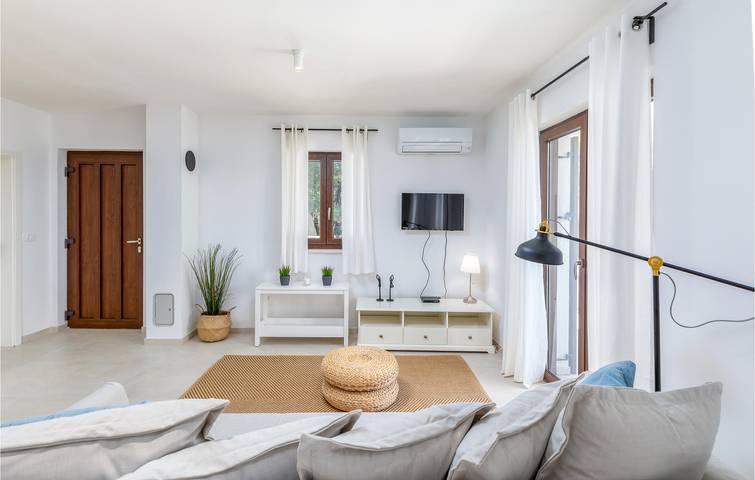 Ferienhaus für 6 Personen, mit Terrasse und Pool in Peroj - 4