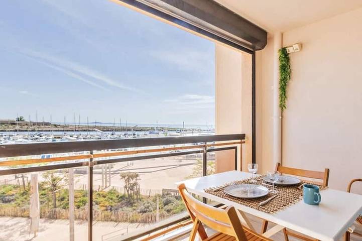 Gîte pour 4 personnes, avec balcon dans Port De Valras Valras Plage