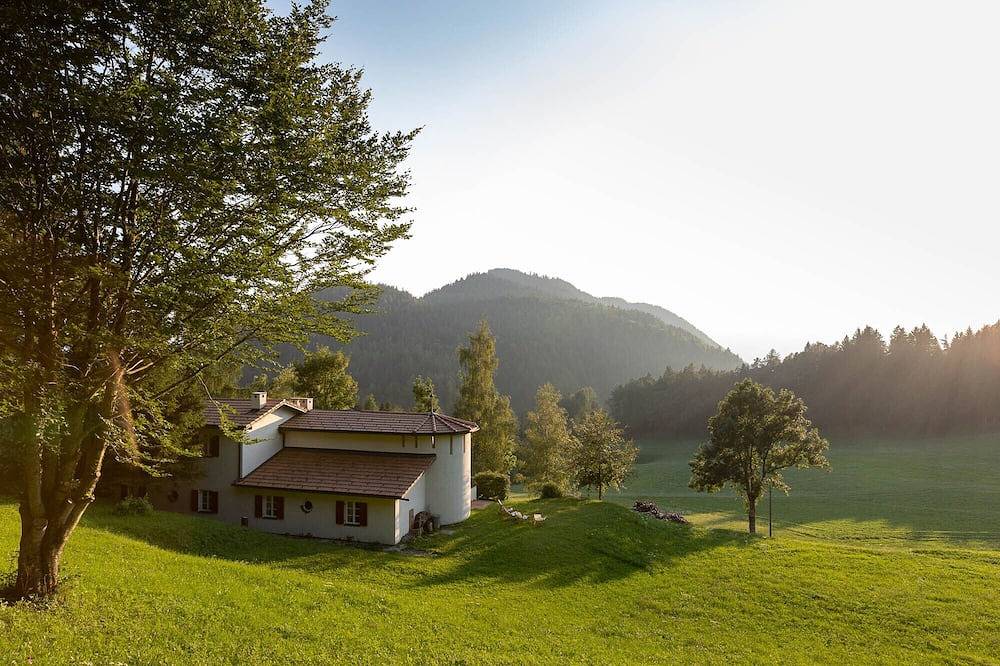 Landhaus Leonhard im Naturpark Trudner Horn in Neumarkt, Südtirol