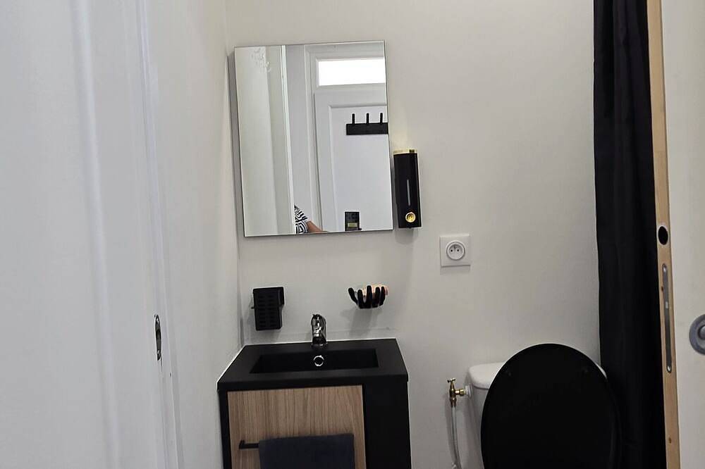 Entire apartment, Sweet Escape. T1 Bis Romantic in Bourg-lès-Valence, Valence region