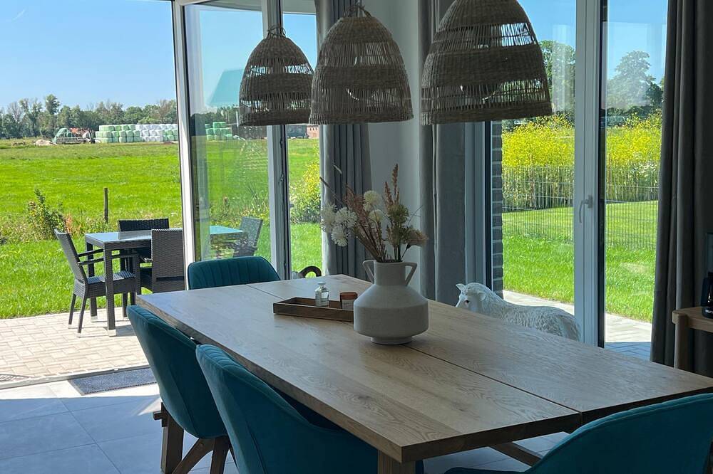 \"Entspannung pur im Schafstall Ferienhaus Sehestedt – Ihr Traumurlaub wartet!\" in Stadland, Nordseeküste