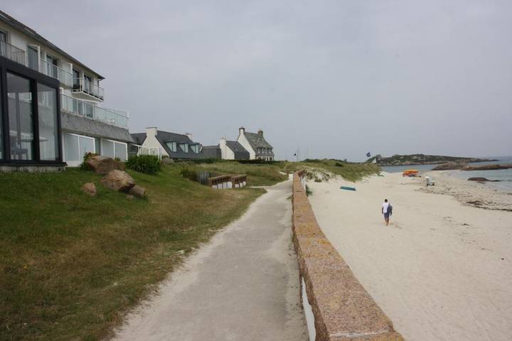 Gîte pour 4 personnes, avec terrasse, animaux acceptés dans Plage de Grève Blanche