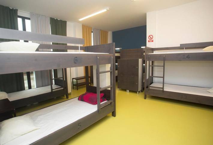 Auberge pour 20 personnes, avec terrasse ainsi que sauna et jacuzzi