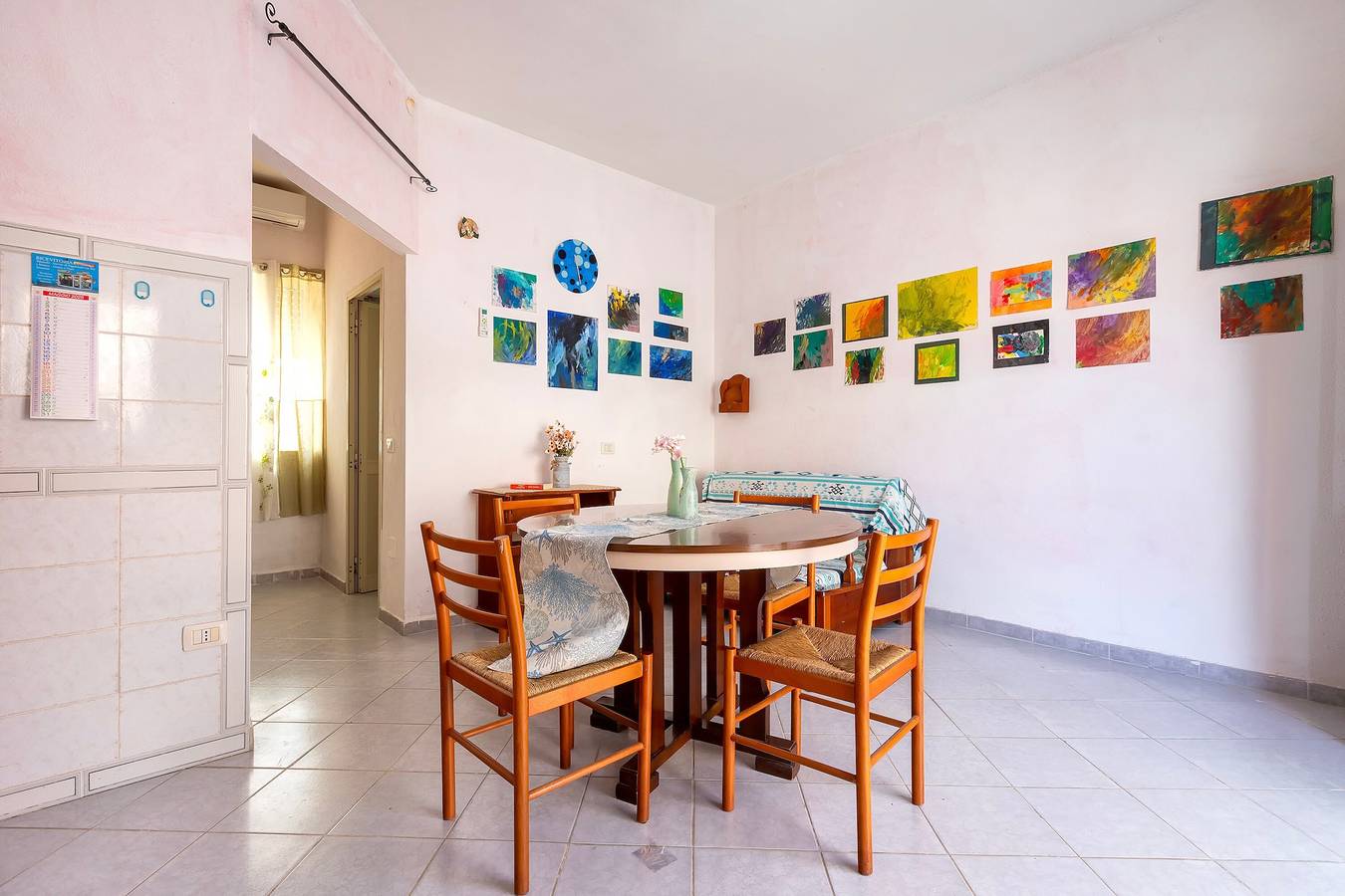 Appartamento intero, Appartamento 'Casa Loretta 3' con terrazza privata, Wi-Fi e aria condizionata in Codaruina/Valledoria, Valledoria