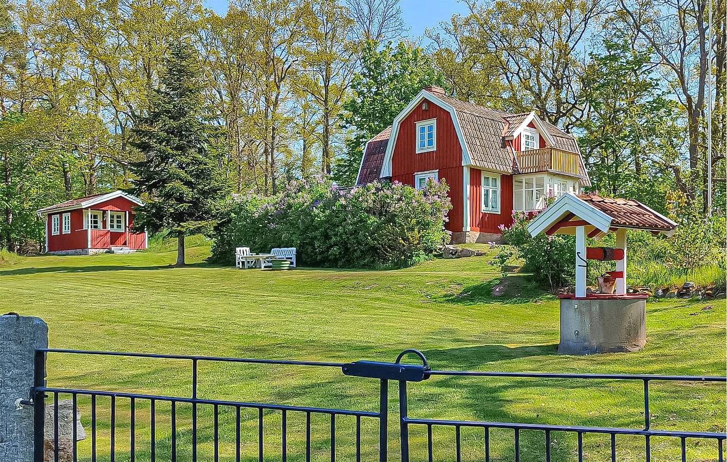 Hus för 8 Personer, med trädgård