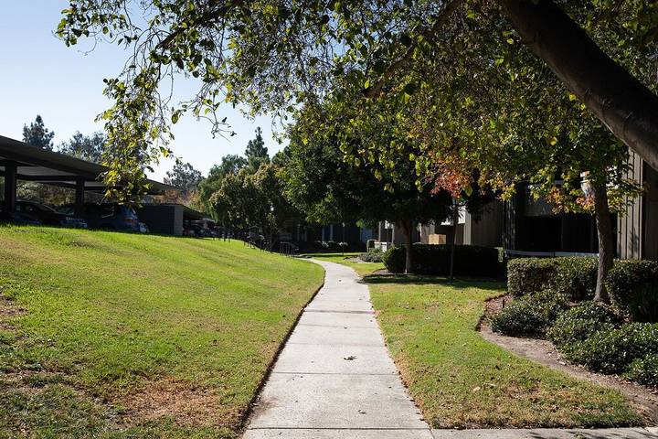 Vacation rental for 6 people, with pool and sauna as well as yard in Oceanside
