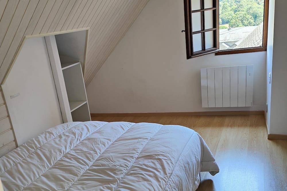Gîte 12 personnes avec Jacuzzi in Boutx, Pyrénées