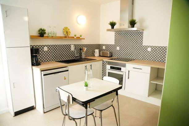 Four-Bedroom House in Saint-Martin-d'Ardèche, Gorges de l’Ardèche