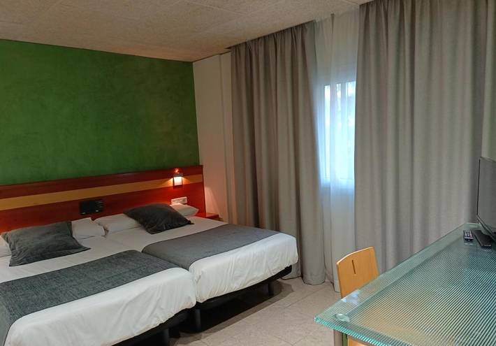 Hôtel pour 3 personnes, avec terrasse à Granollers - 3