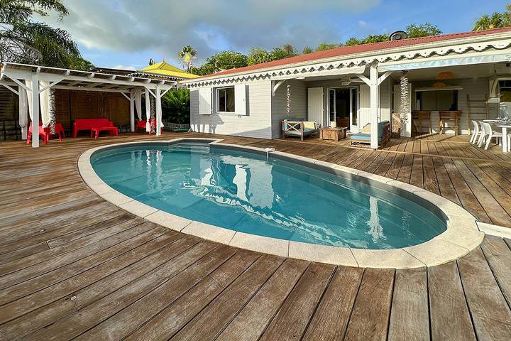 Villa pour 10 personnes, avec jardin ainsi que piscine et terrasse en Martinique - 2