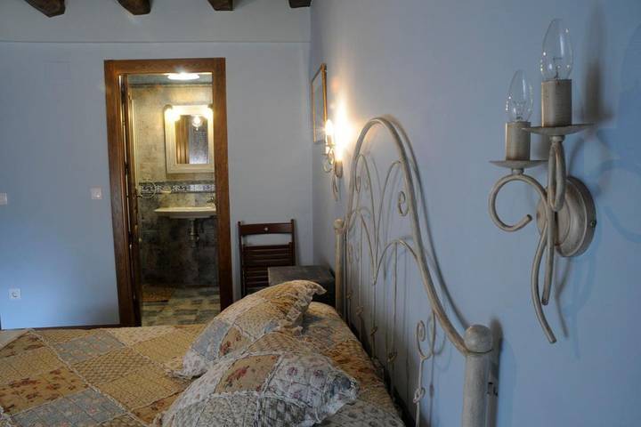 Casa de vacaciones para 15 personas, con jardín y vistas, Se admiten mascotas en Tierras del Burgo - 4