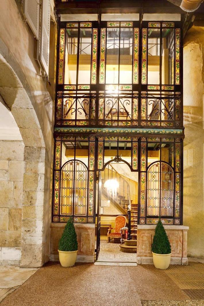 Hôtel pour 2 personnes, avec terrasse, animaux acceptés à Beaune
