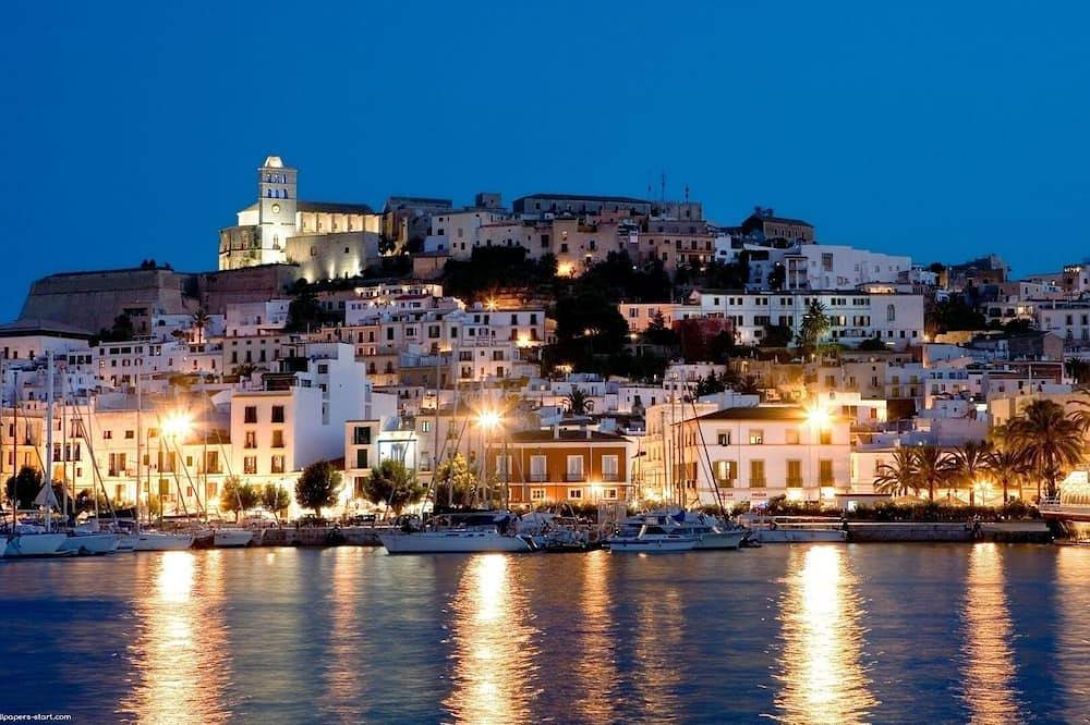 Apartment for 6 People in Talamanca, Ibiza (Municipality)