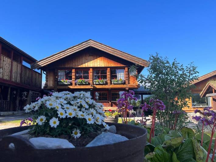Ferienhaus für 5 Personen, mit Terrasse und Seeblick sowie Ausblick