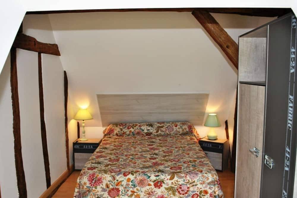 Gîte spacieux proche Tours, idéal pour familles in Azay-sur-Cher, Région de Tours