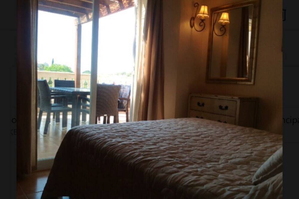 Entire apartment, Penthouse Apartment Cala Anguila Balcony in Cala Anguila, Manacor